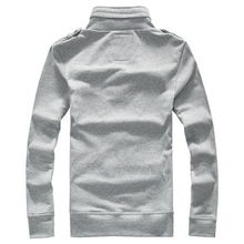 2012秋裝新風(fēng)尚 詮渡良品多口袋衛(wèi)衣外套評測